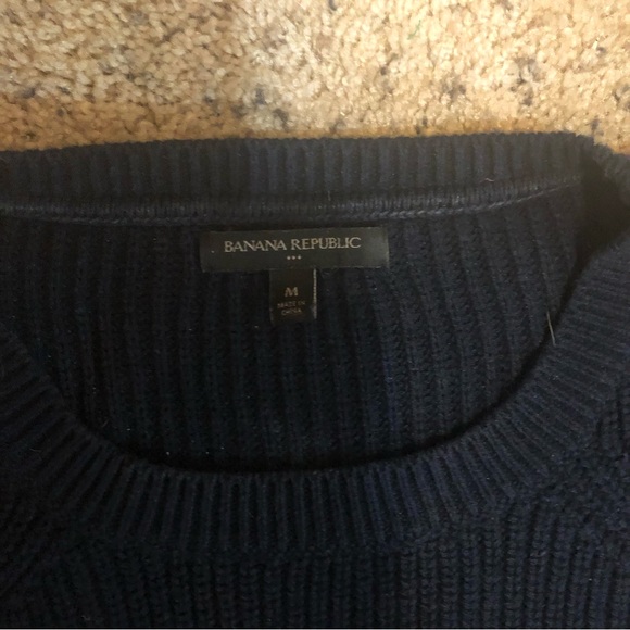 Navy sweater, great for layering or alone - Picture 4 of 4